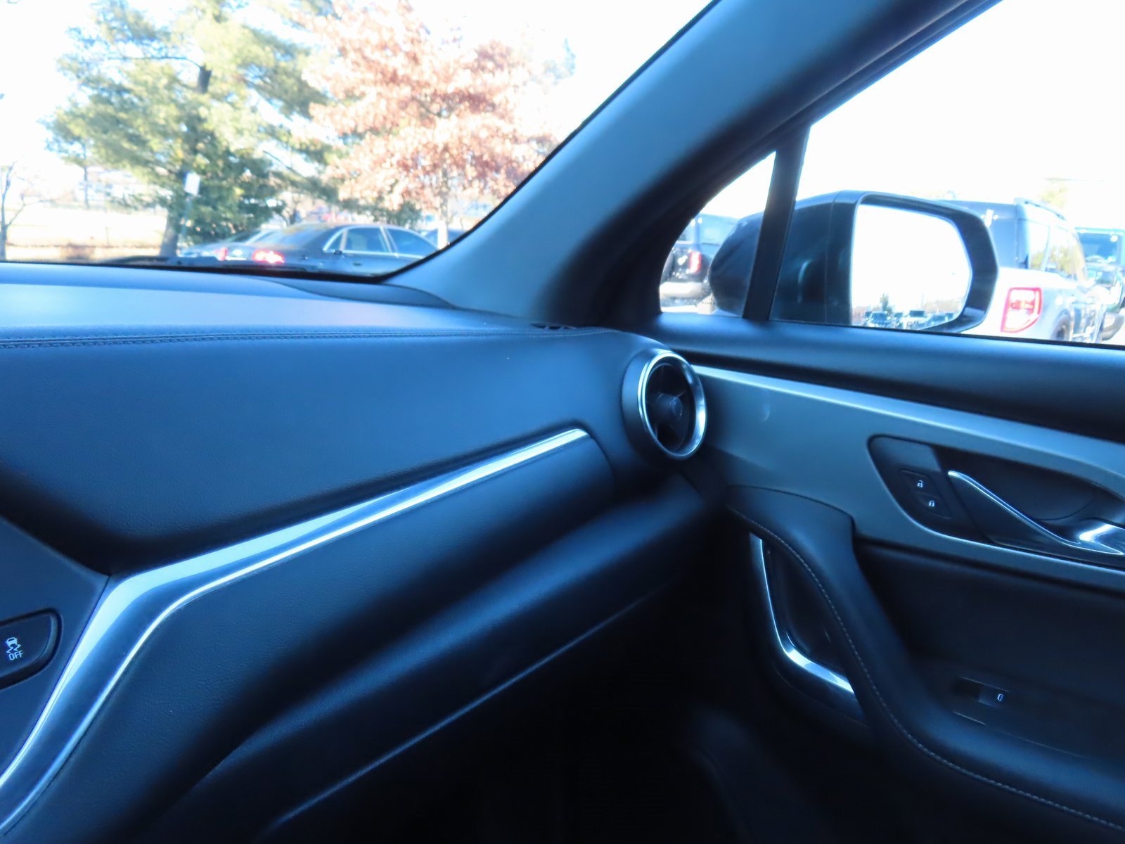 Used 2020 Chevrolet Blazer LT image 22