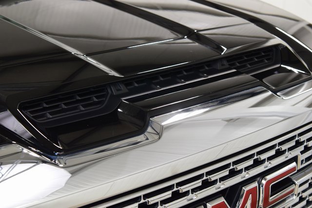 Used 2023 GMC Sierra 2500 Denali w/ Denali Ultimate Package image 16