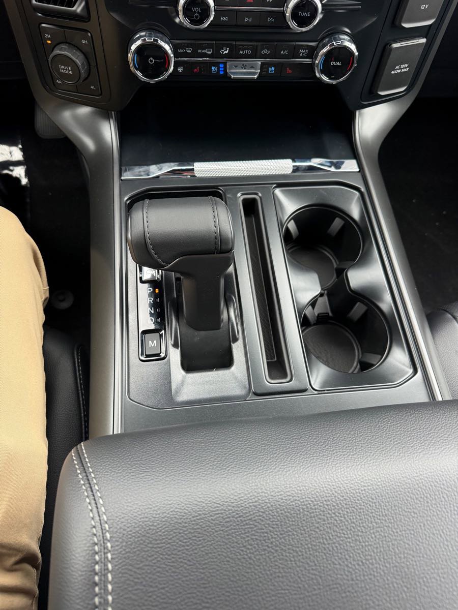 New 2025 Ford F150 Lariat image 17