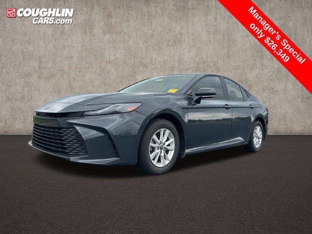 Used 2025 Toyota Camry LE AWD/4WD image 5