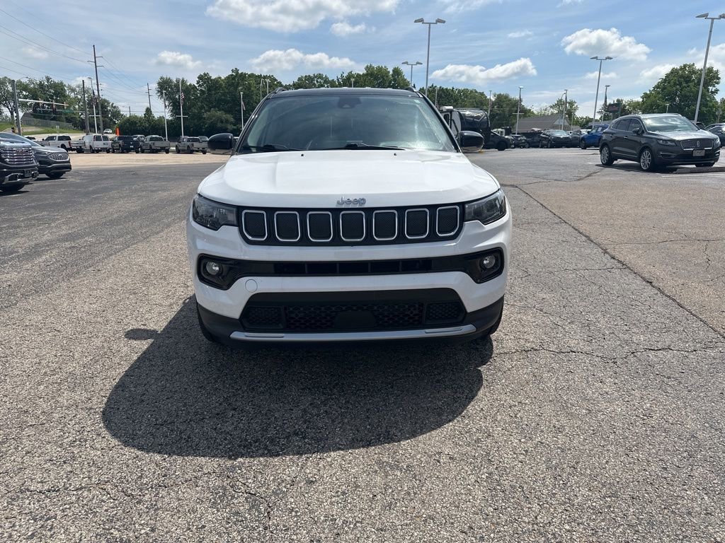 Used 2022 Jeep Compass Limited AWD/4WD image 2