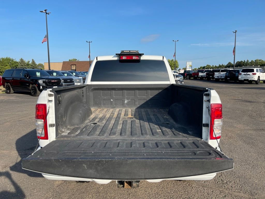 Used 2022 RAM 2500 Tradesman w/ Chrome Appearance Group AWD/4WD image 7