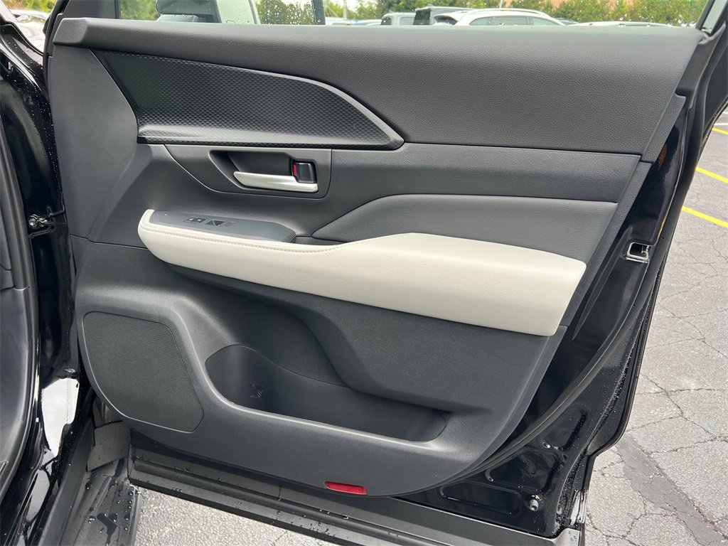 New 2026 Toyota Grand Highlander AWD Hybrid image 14
