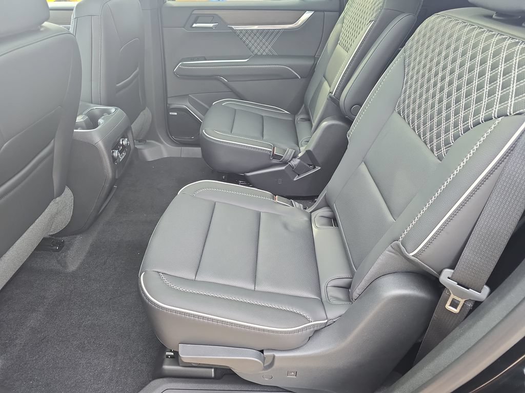 New 2026 GMC Acadia Denali w/ Super Cruise Package FWD image 15