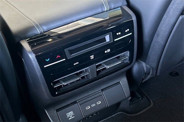 Certified 2025 Acura MDX w/ Technology Package image 14