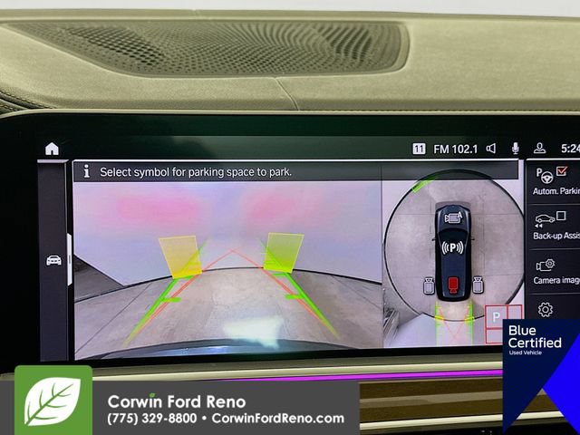Used 2020 BMW X7 M50i w/ Dynamic Handling Package AWD/4WD image 18
