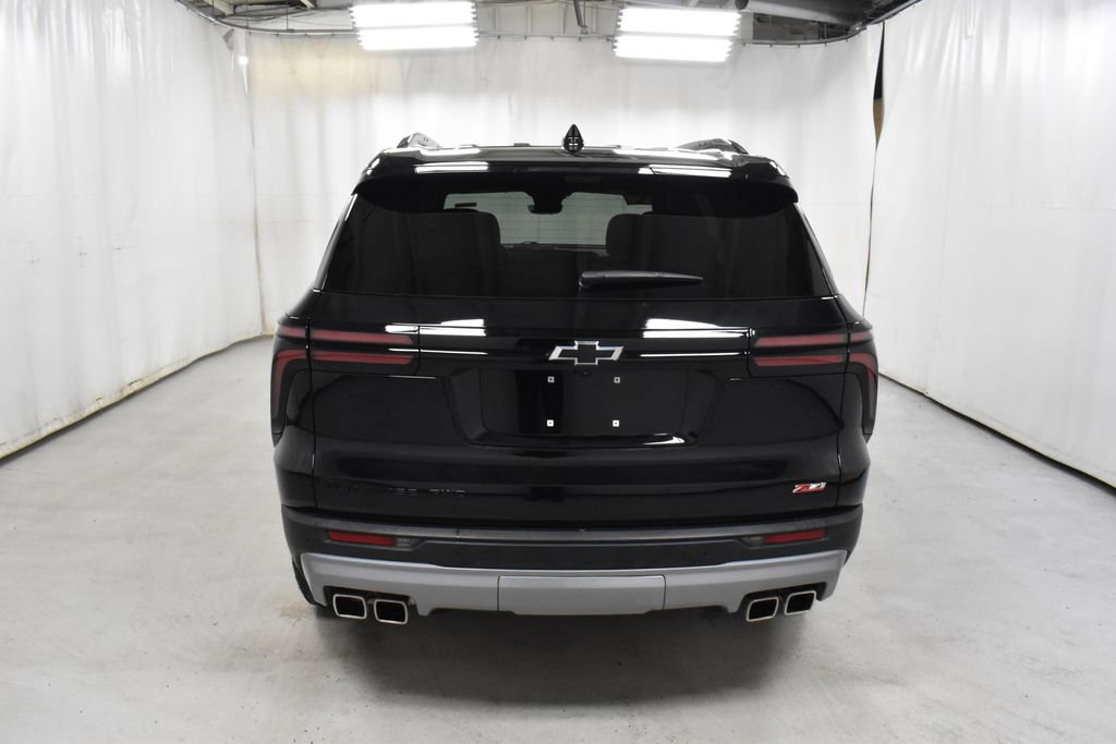 Used 2024 Chevrolet Traverse Z71 w/ Enhanced Driving Package image 6