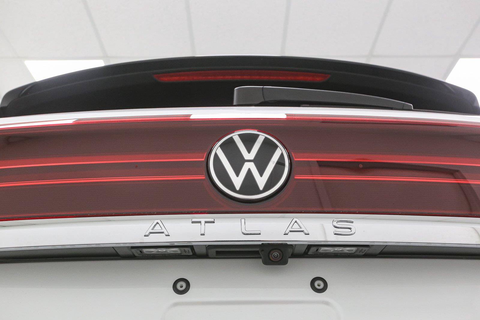 New 2026 Volkswagen Atlas Cross Sport SEL AWD/4WD image 13
