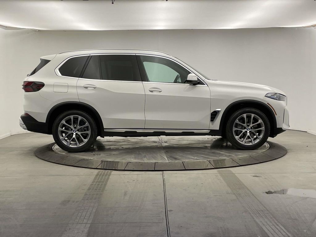 New 2026 BMW X5 xDrive50e AWD/4WD image 6