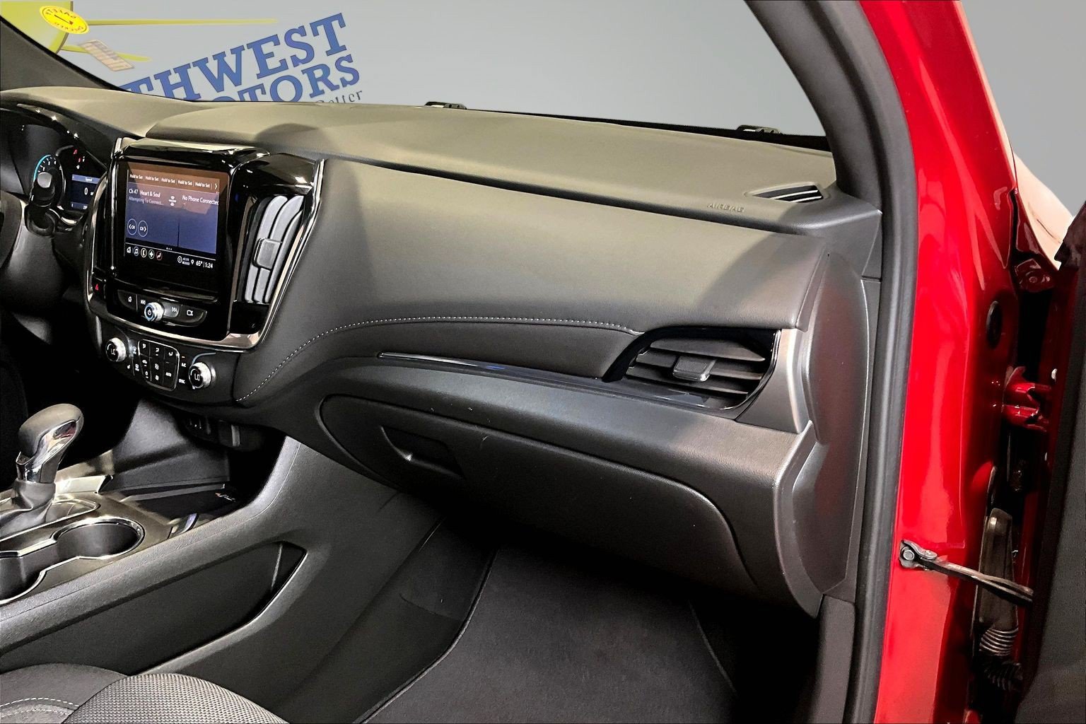Used 2023 Chevrolet Traverse LT w/ Rear Camera Mirror Package AWD/4WD image 27