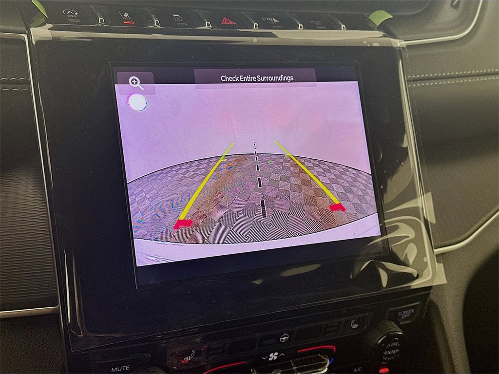 New 2025 Jeep Grand Cherokee Laredo X w/ Luxury Tech Group I image 15