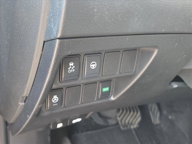 Used 2019 Nissan Rogue Sport SV w/ Technology Package FWD image 8