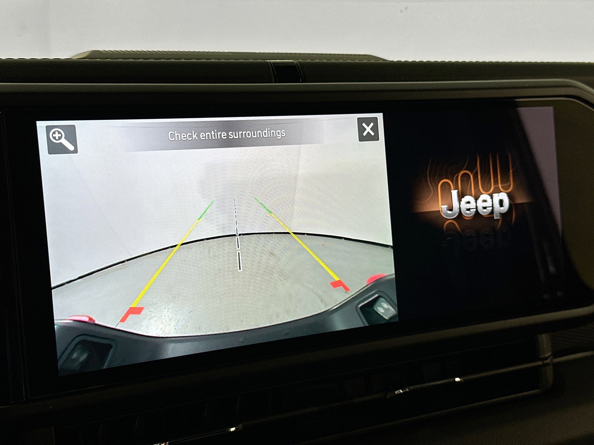 Used 2024 Jeep Gladiator Mojave w/ Convenience Group image 13