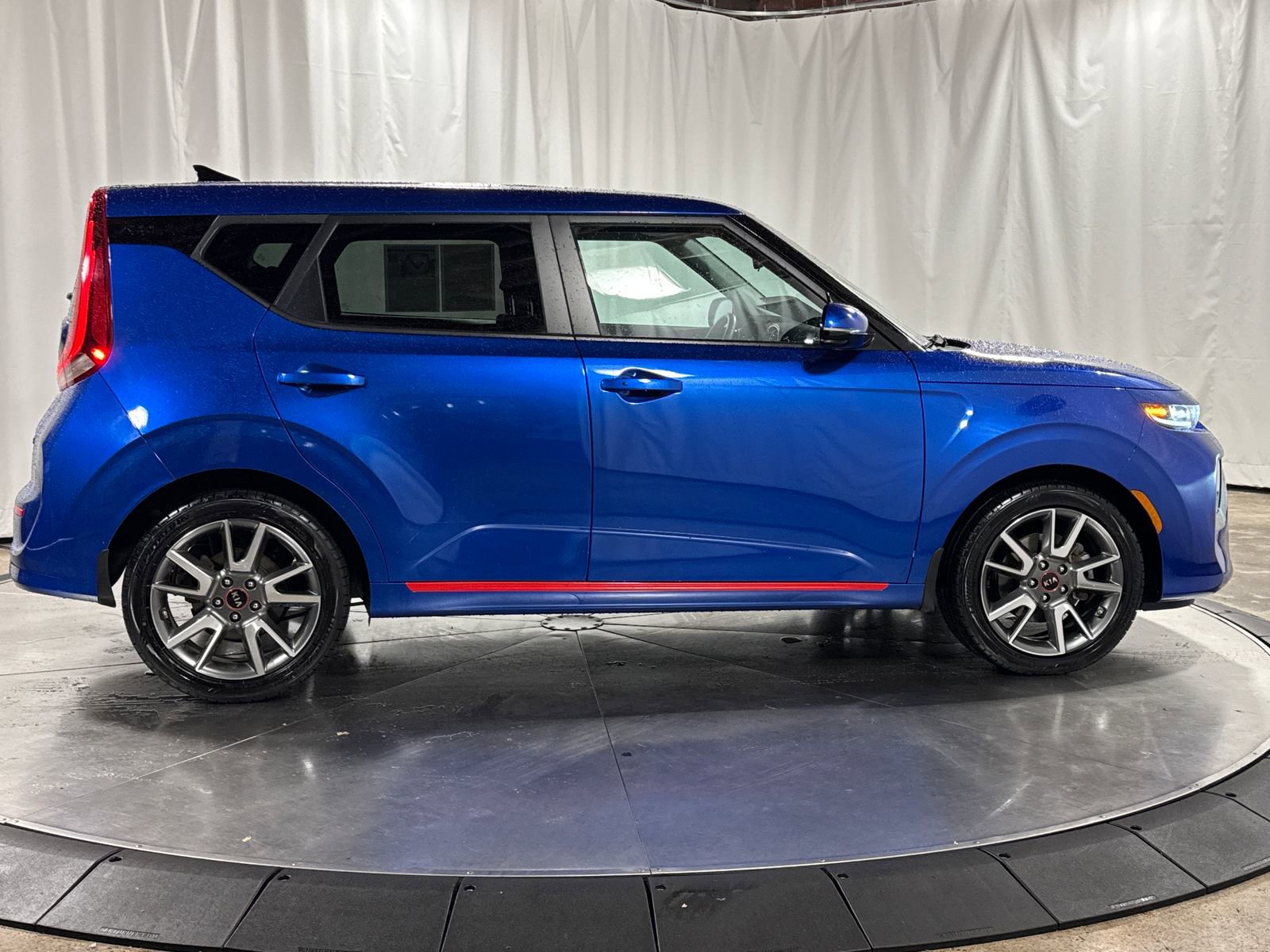 Used 2020 Kia Soul GT-Line Turbo FWD image 6