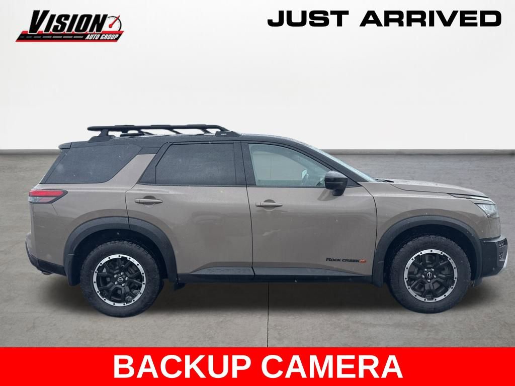 Used 2024 Nissan Pathfinder Rock Creek AWD/4WD image 4