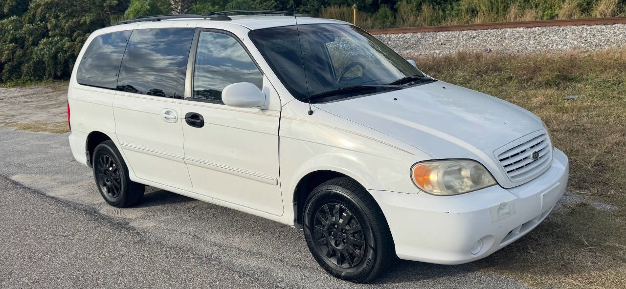Used 2003 Kia Sedona LX image 2