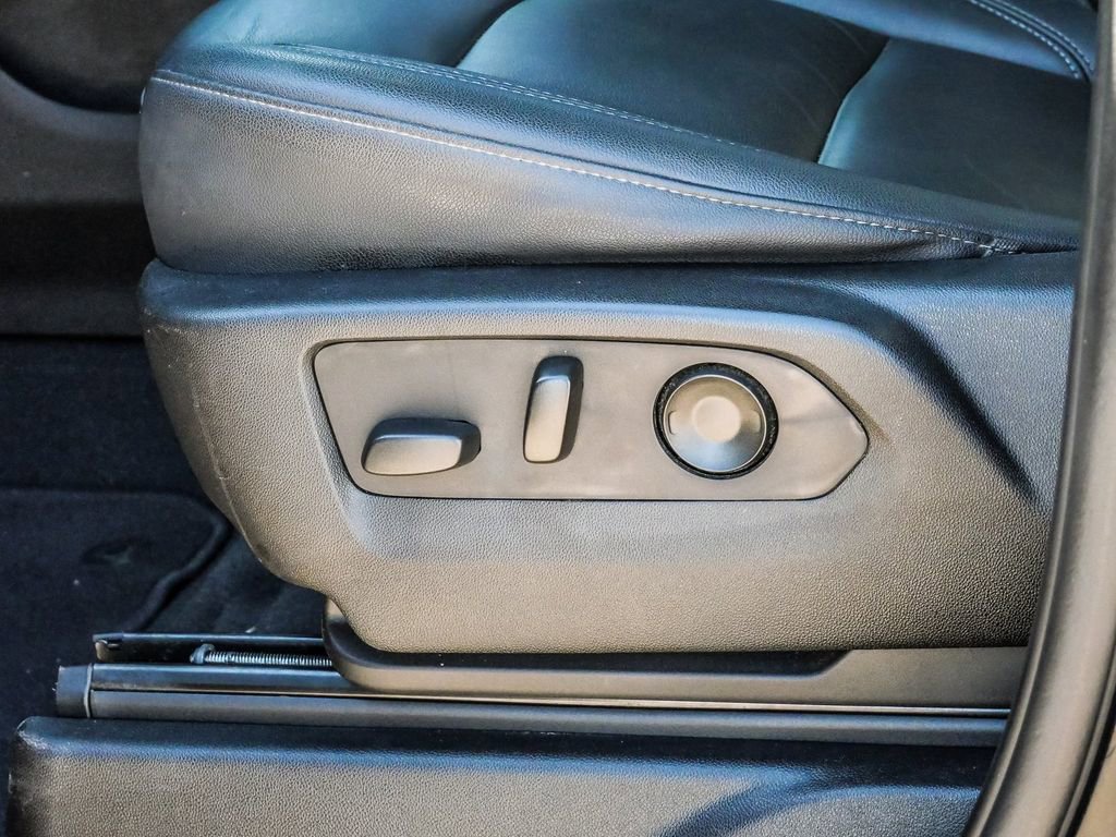 Used 2021 Chevrolet Tahoe Z71 w/ Luxury Package image 30