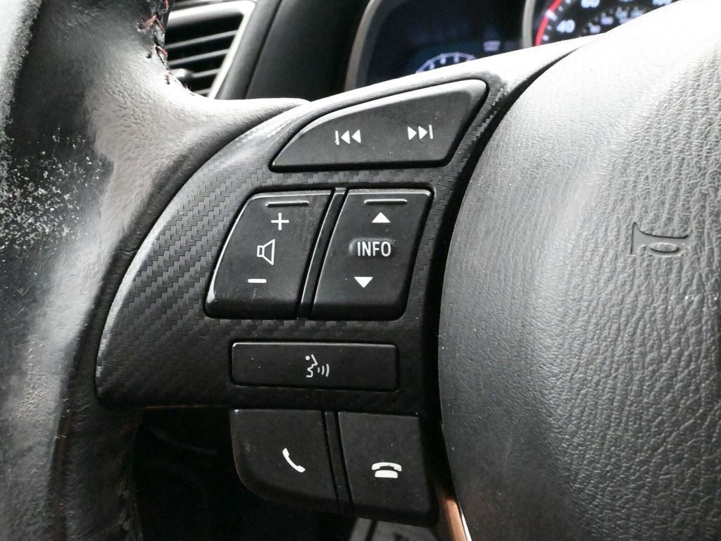 Used 2016 MAZDA MAZDA3 i Touring w/ Popular Equipment Package image 22