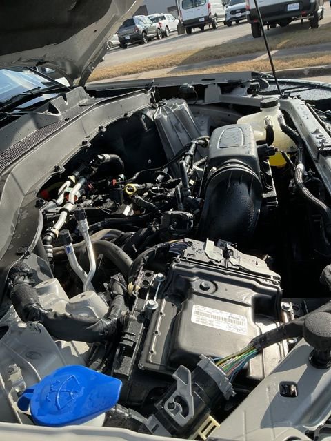 Used 2024 Ford Explorer XLT w/ Equipment Group 202A image 17