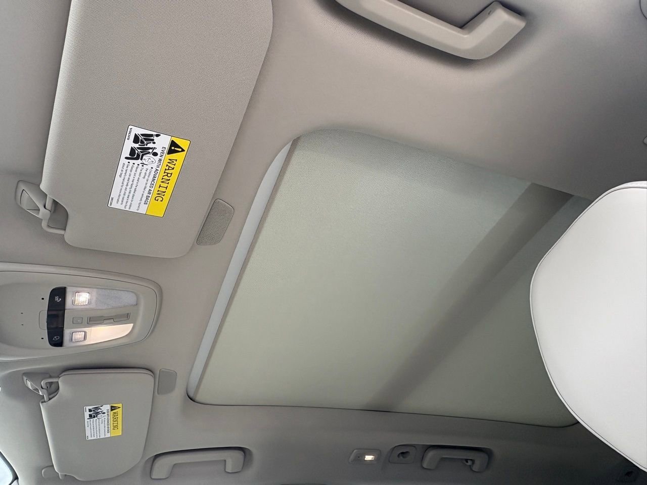 New 2026 Volvo XC90 B6 Ultra w/ Protection Package image 18