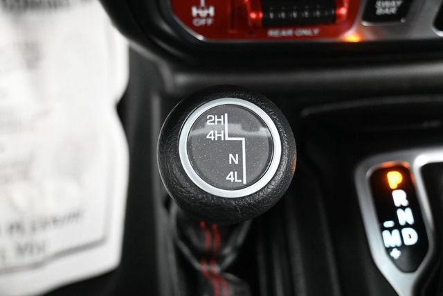 Used 2018 Jeep Wrangler Unlimited Rubicon AWD/4WD image 27