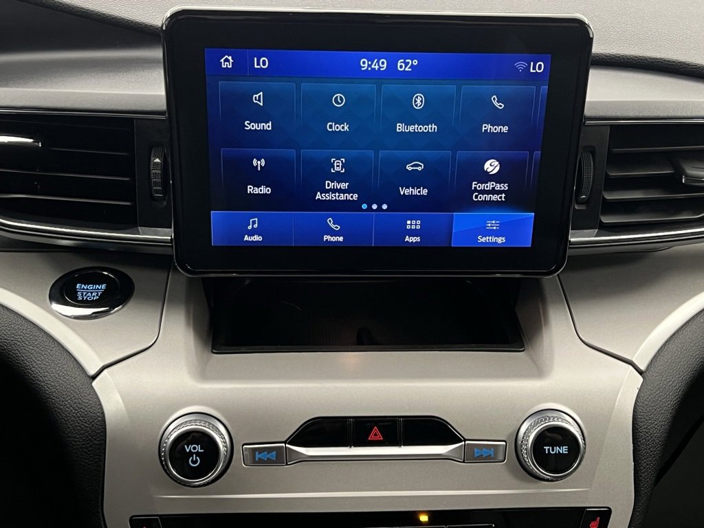 Used 2024 Ford Explorer XLT w/ Equipment Group 202A image 36