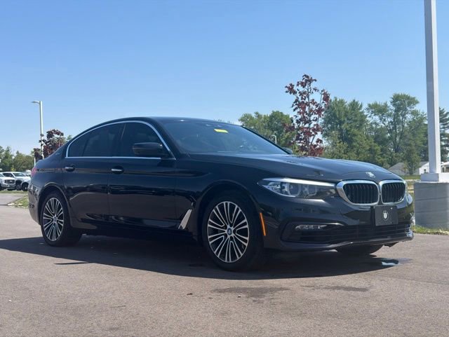Used 2018 BMW 530e xDrive AWD/4WD image 1