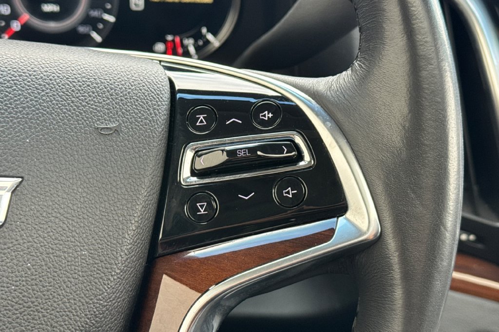 Used 2019 Cadillac Escalade Premium Luxury RWD image 31