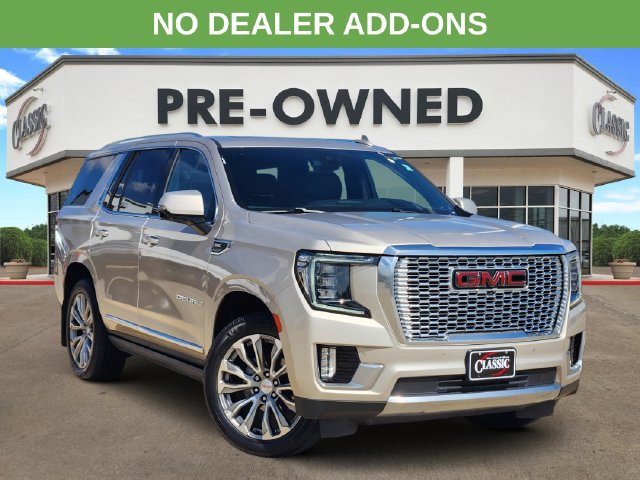 Used 2022 GMC Yukon Denali w/ Advanced Technology Package AWD/4WD image 1