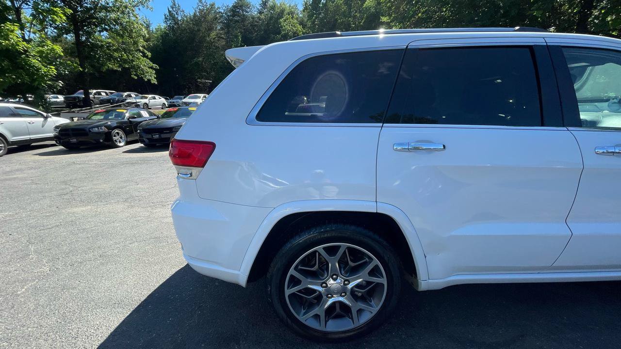Used 2021 Jeep Grand Cherokee Overland AWD/4WD image 9