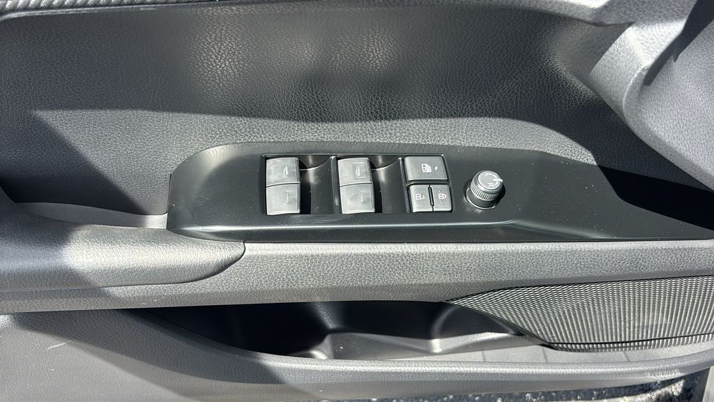 New 2026 Toyota Camry SE FWD image 9