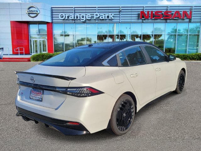 New 2027 Nissan Sentra SR w/ Floor Mat Package FWD image 2