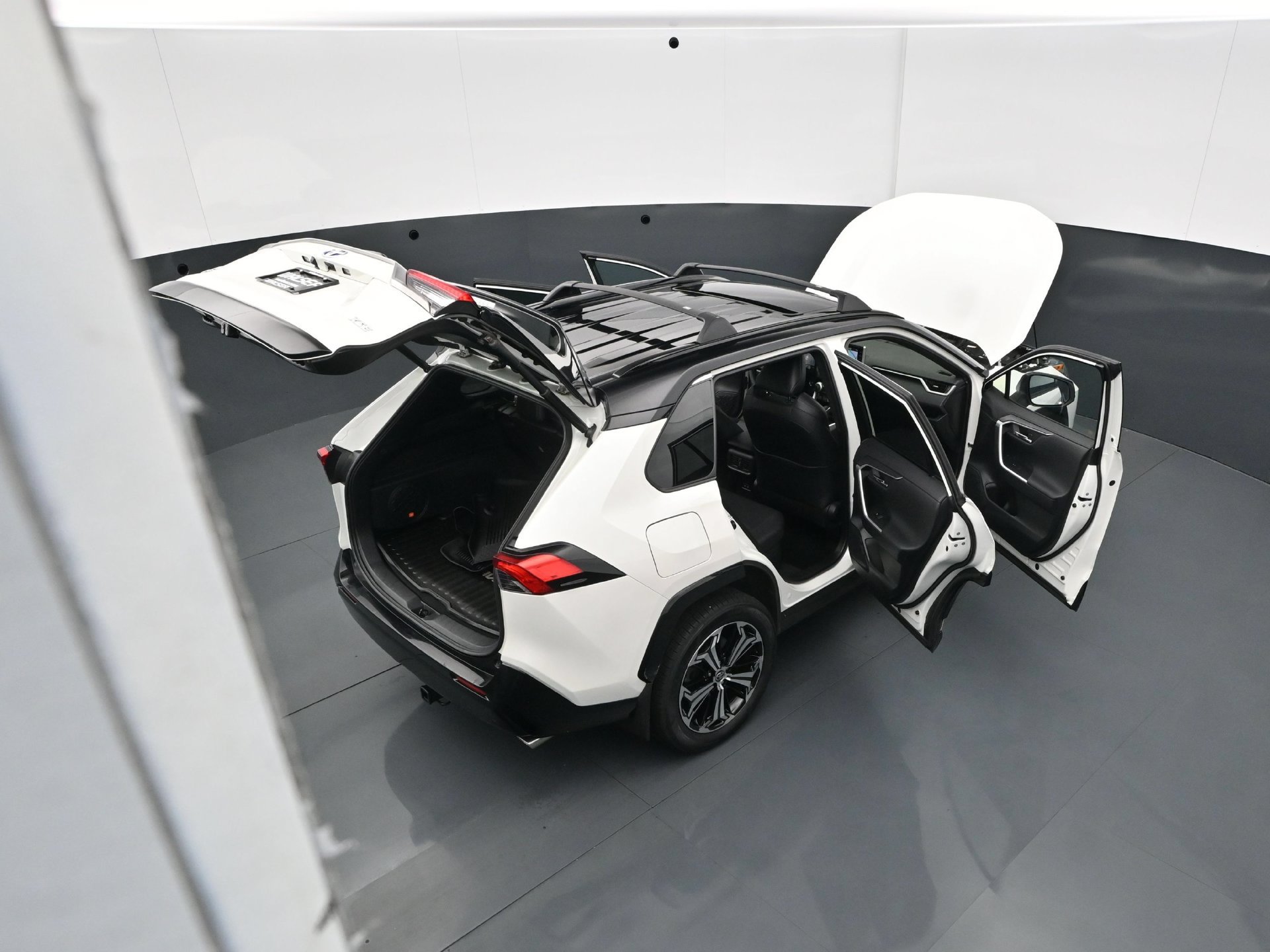 Used 2021 Toyota RAV4 XSE w/ Weather Package AWD/4WD image 59