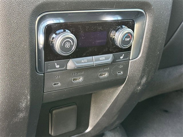 New 2026 GMC Yukon XL Denali w/ Denali Reserve Package image 24