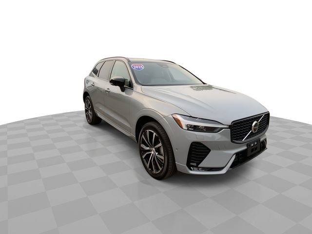 Used 2025 Volvo XC60 B5 Plus w/ Protection Package Premier AWD/4WD image 4