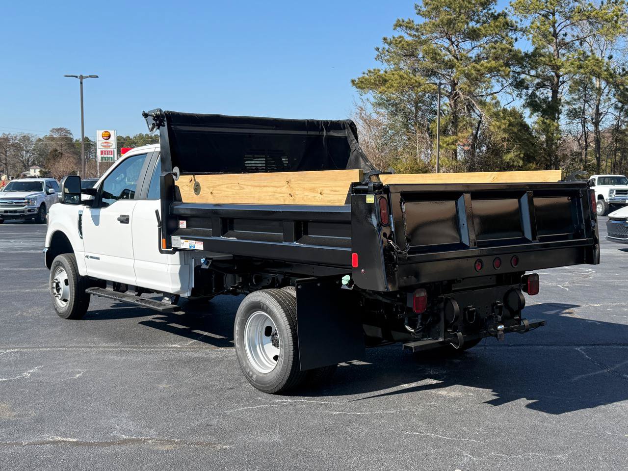 Used 2021 Ford F350 XL w/ Power Equipment Group AWD/4WD image 3