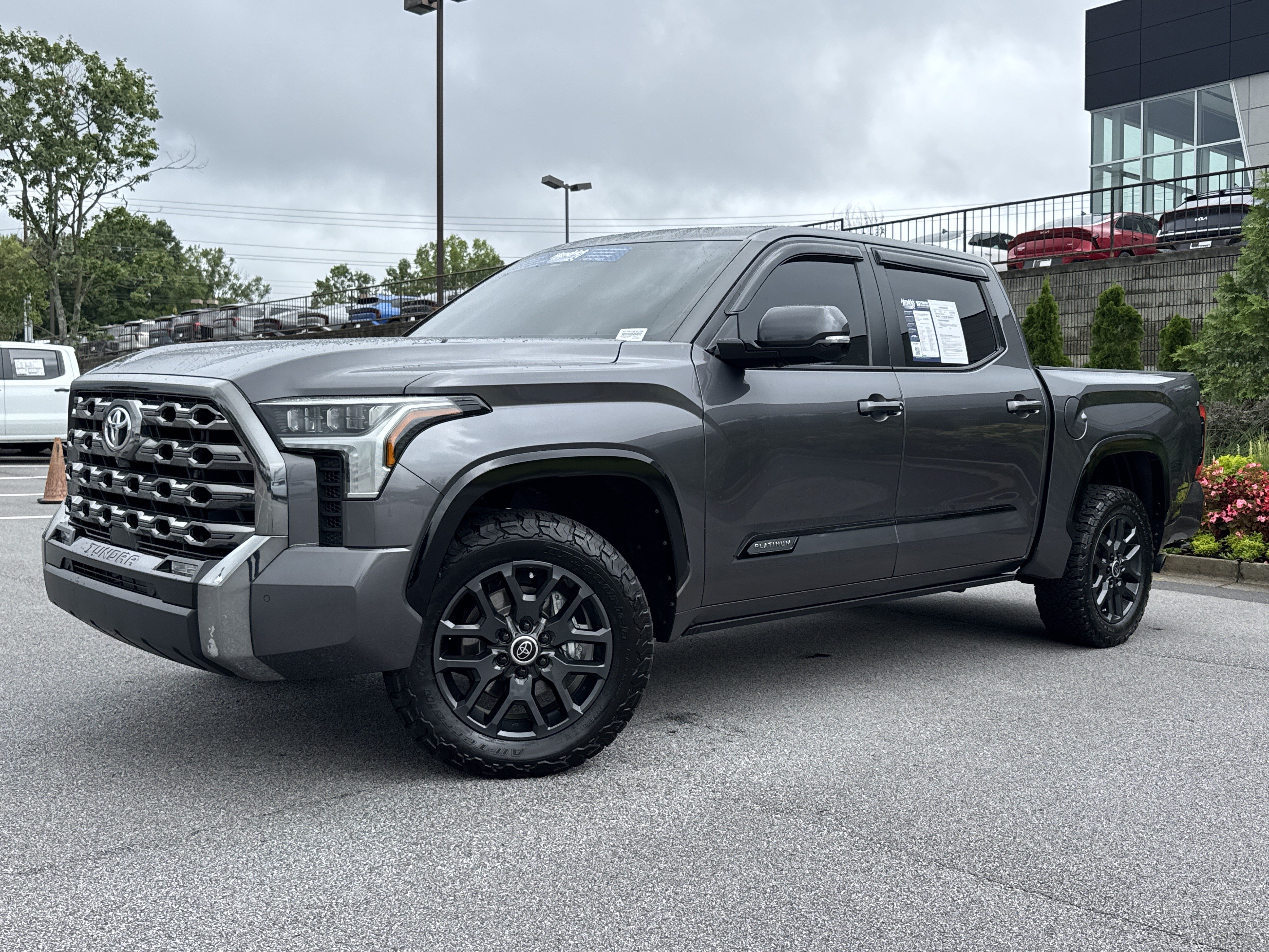 Used 2024 Toyota Tundra Platinum AWD/4WD image 5