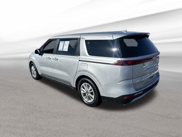 Used 2022 Kia Carnival LX image 6