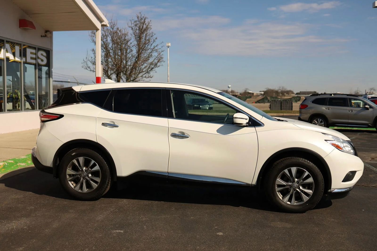 Used 2018 Nissan Murano S image 4