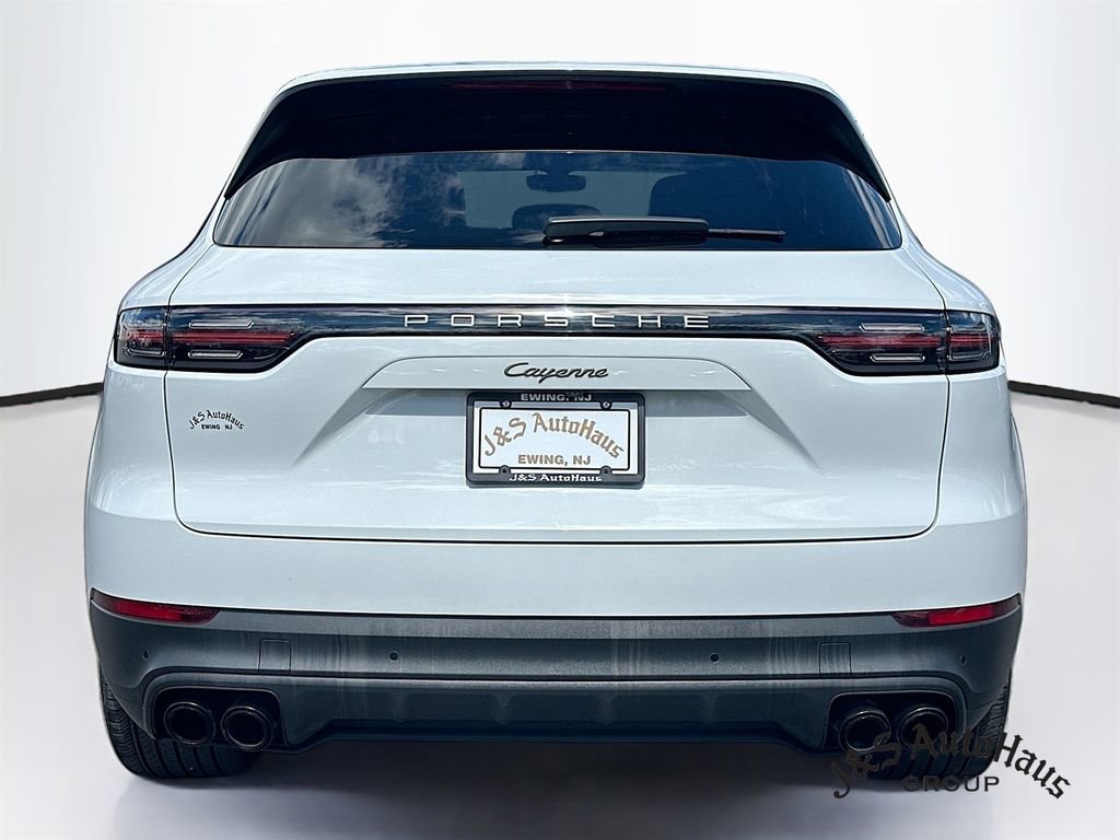 Used 2022 Porsche Cayenne Platinum Edition AWD/4WD image 6
