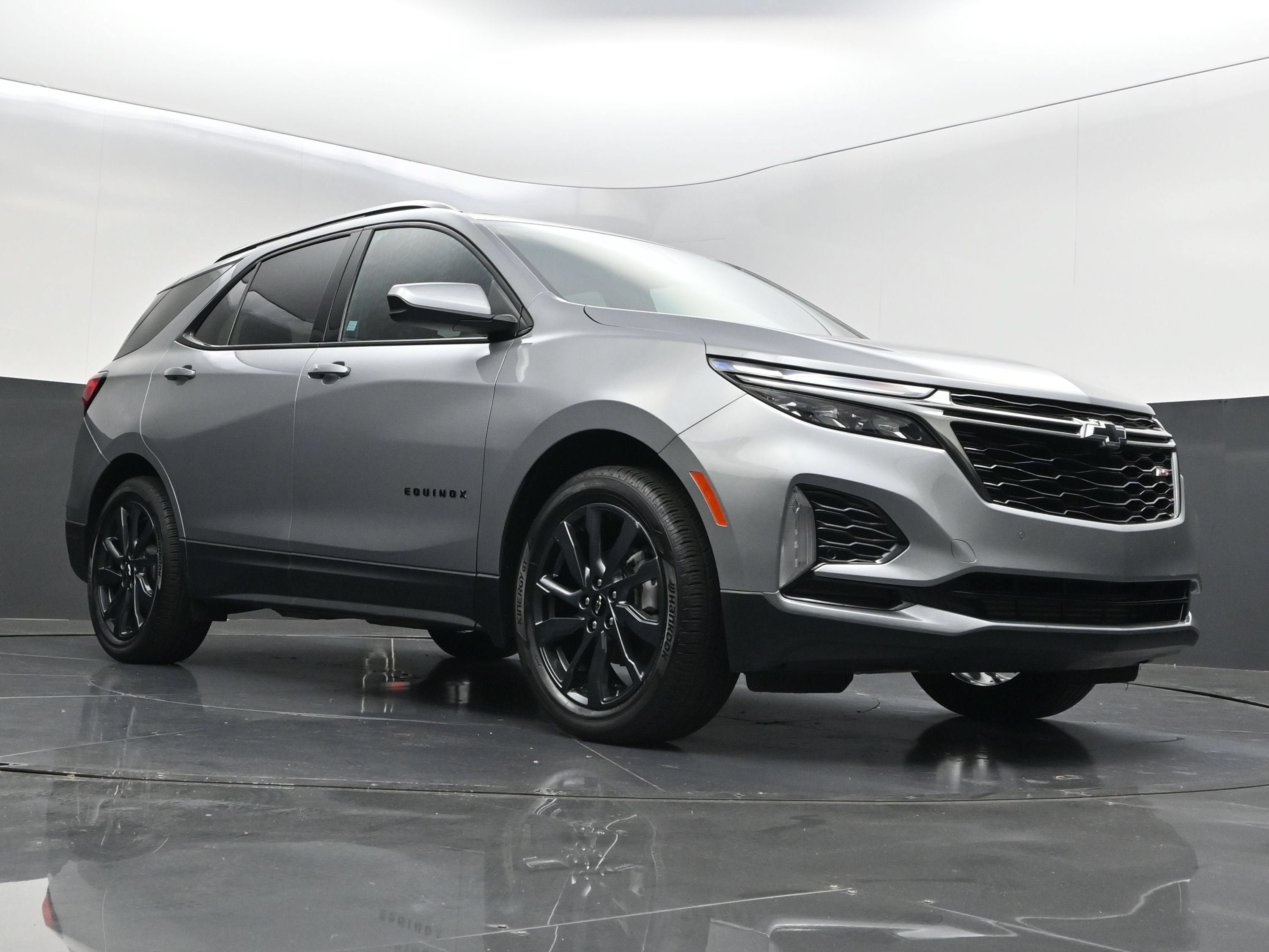 Certified 2023 Chevrolet Equinox RS FWD image 38
