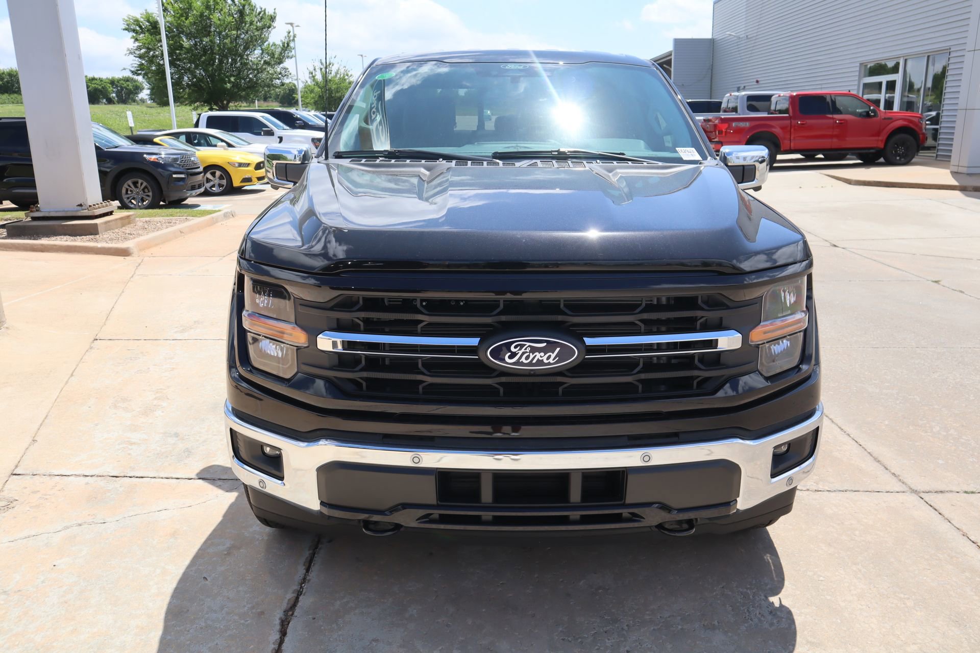 New 2026 Ford F150 XLT w/ Equipment Group 302A MID AWD/4WD image 9