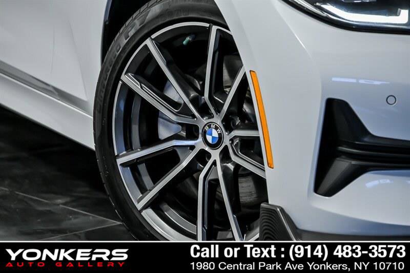 Used 2020 BMW 330i xDrive Sedan w/ Convenience Package image 3