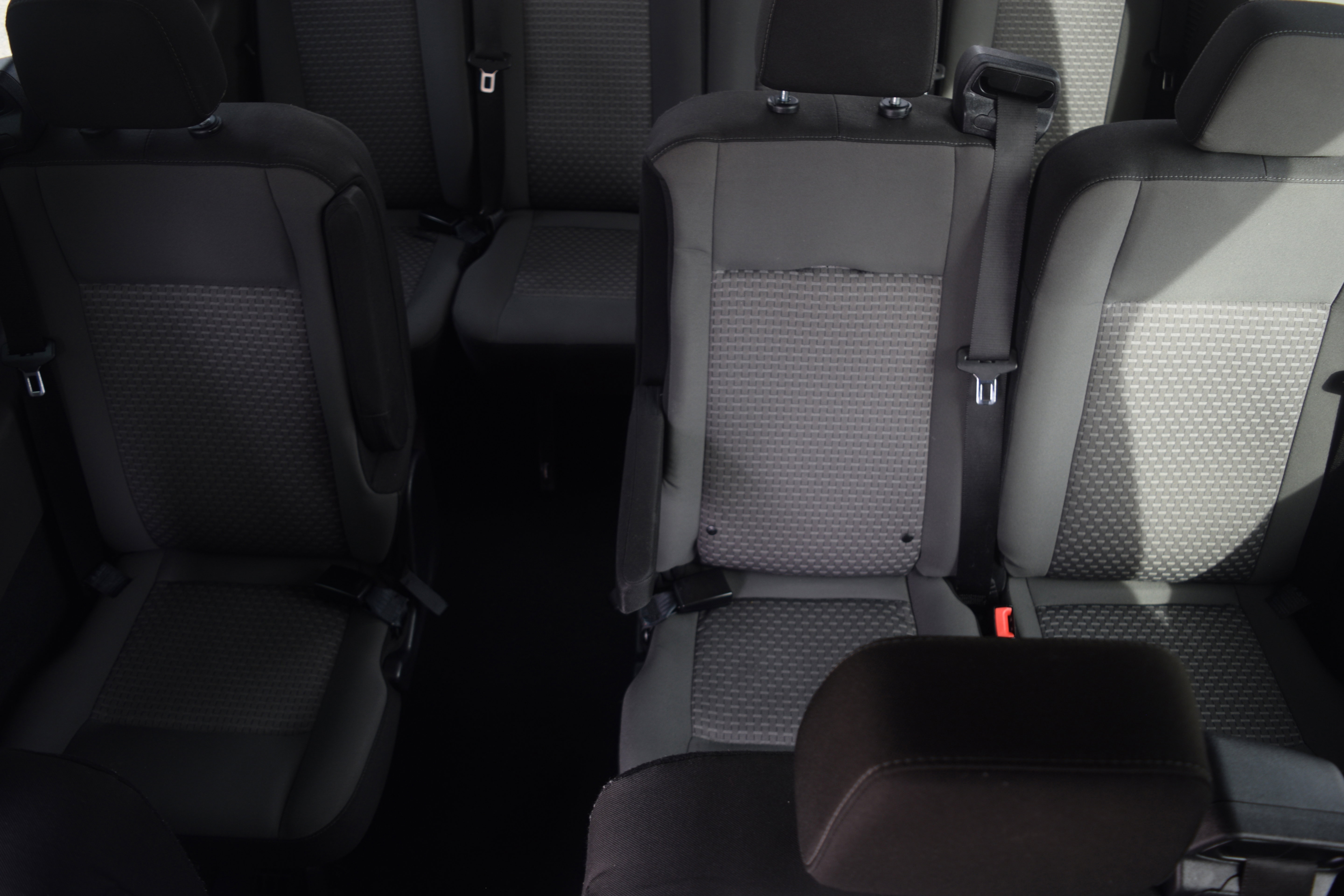 Used 2024 Ford Transit 350 XLT image 18