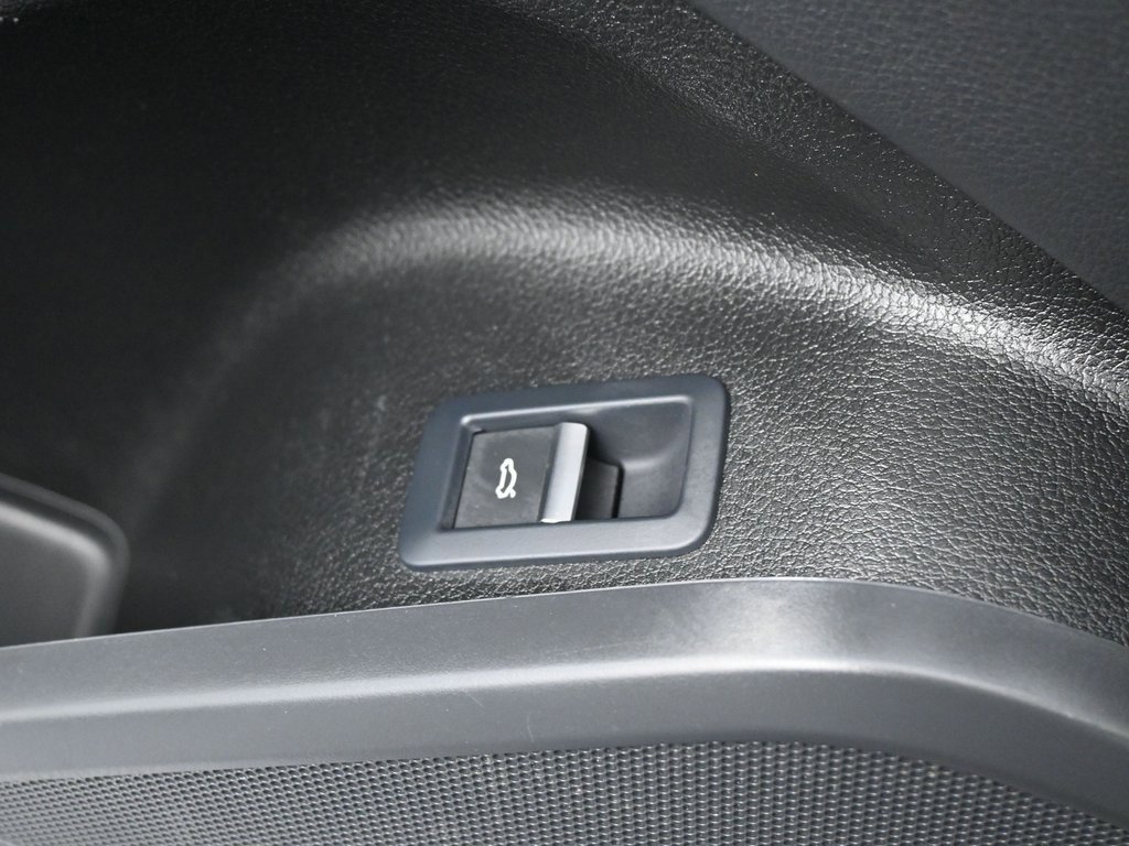 Used 2025 Audi Q5 2.0T Premium image 29
