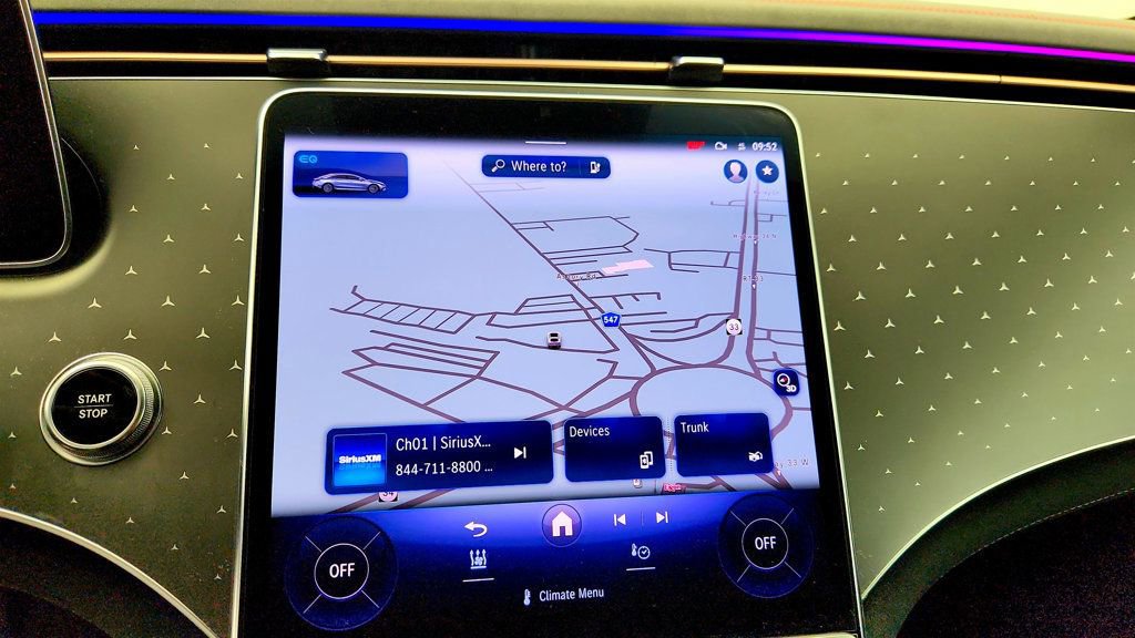 Used 2023 Mercedes-Benz EQS 450+ 4MATIC Sedan w/ AMG Line Exterior Package image 17