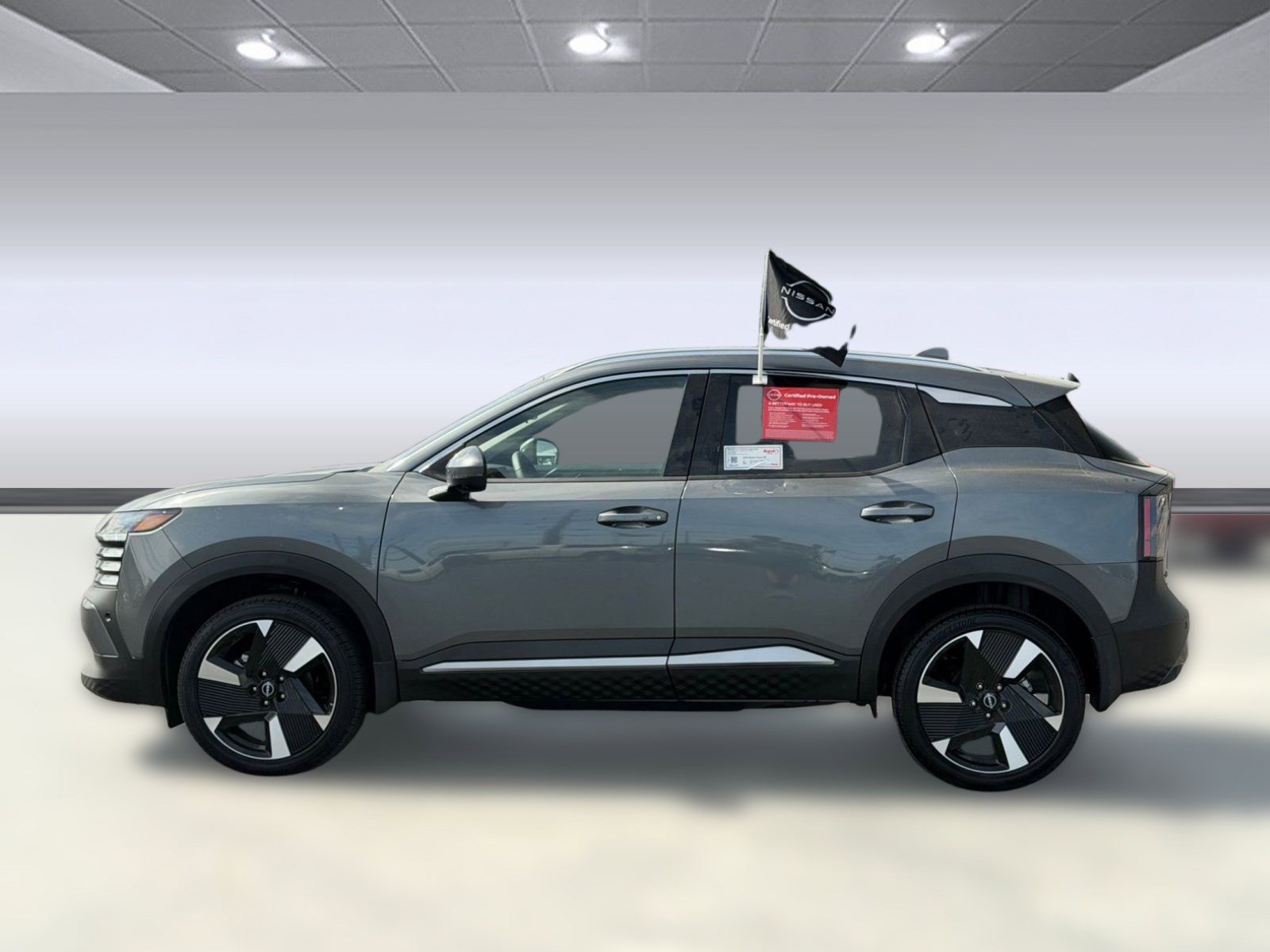Certified 2025 Nissan Kicks SR FWD image 2