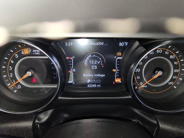 Used 2023 Jeep Wrangler Unlimited Sahara w/ LED Lighting Group AWD/4WD image 28