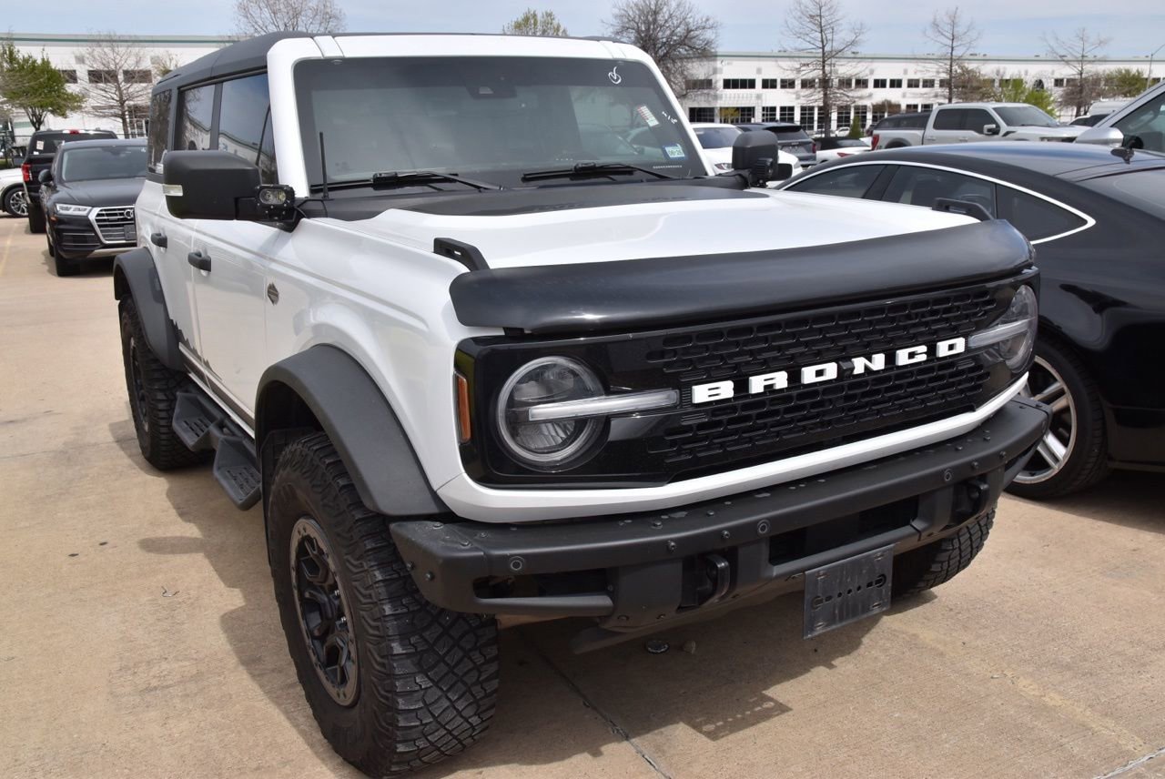 Used 2023 Ford Bronco Wildtrak image 4