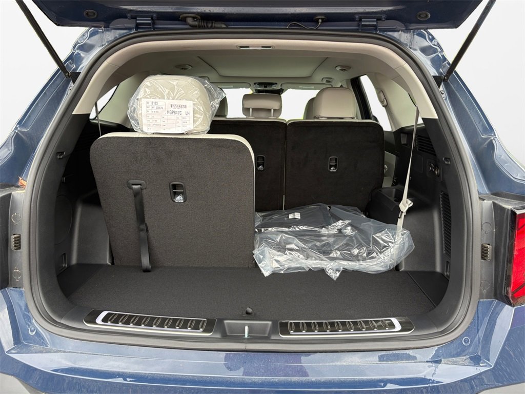 New 2025 Kia Sorento S w/ Panoramic Sunroof Package image 18